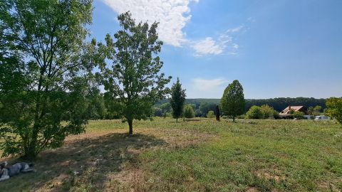 Eladó Telek 2193 Galgahévíz , Otthon a természetben, elérhető távolságban