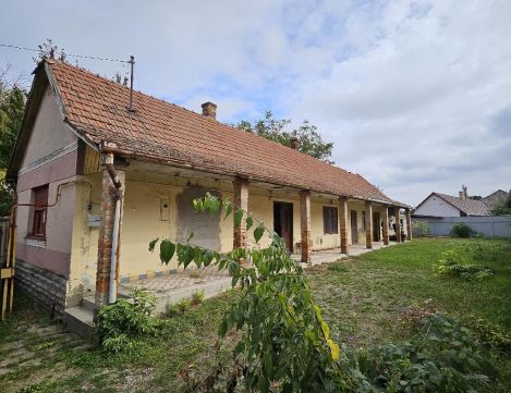 Eladó Ház 5100 Jászberény , 5100 Jászberény, Központhoz közeli