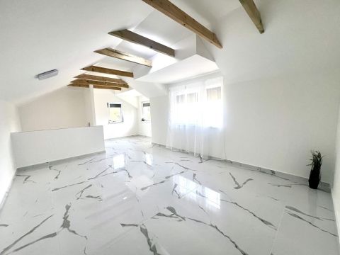 Eladó Lakás 1103 Budapest 10. kerület 