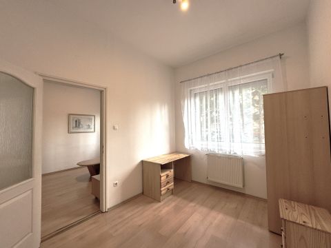 Eladó Lakás 1149 Budapest 14. kerület 