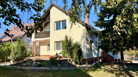 Eladó Lakás 1163 Budapest 16. kerület 