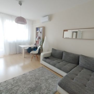 Eladó Lakás 2040 Budaörs 