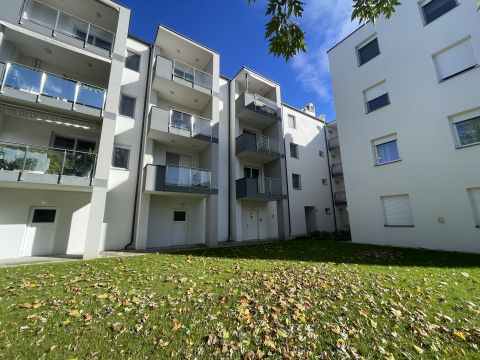 Eladó Lakás 2890 Tata legyen Ön az első lakója! Kertkapcsolatos szép lakás! 