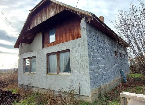 Eladó Ház 5475 Csépa , 5475 Csépa, Csendes