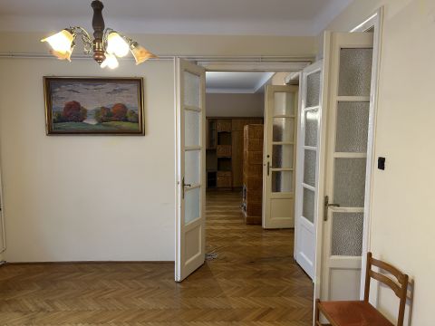 Kiadó Iroda 1145 Budapest 14. kerület 