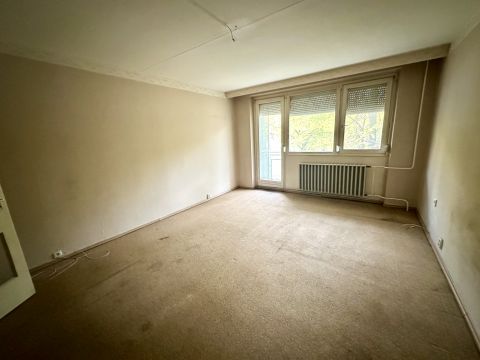 Eladó Lakás 6000 Kecskemét 