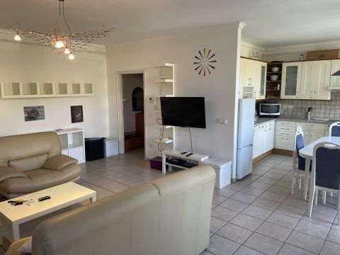 Kiadó Lakás 6000 Kecskemét 