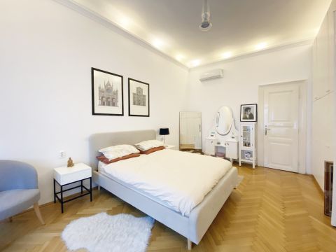 Kiadó Lakás 1052 Budapest 5. kerület 