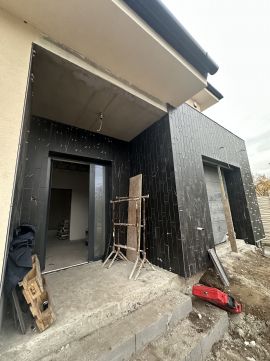 Eladó Ház 2360 Gyál , Gyál központi részén önálló családi ház luxus kivitelben