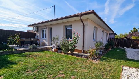 Eladó Ház 2360 Gyál 