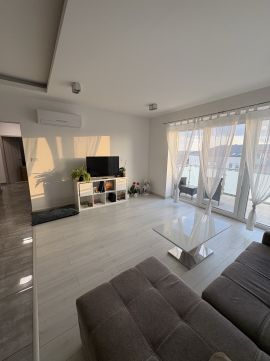 Eladó Lakás 7761 Kozármisleny 