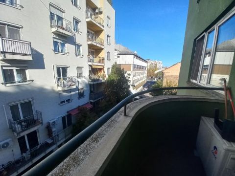 Eladó Lakás 1076 Budapest 7. kerület , 1076 Budapest 7, Keleti pályaudvar (csendes)