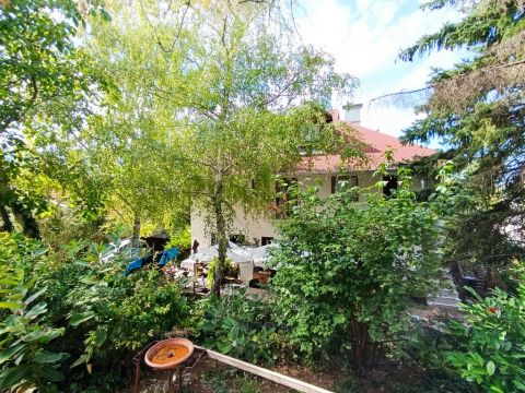 Eladó Ház 1037 Budapest 3. kerület 