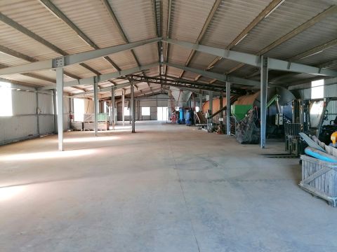 Eladó Ipari 4336 Őr , Belterület