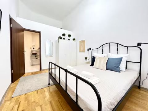 Eladó Lakás 1074 Budapest 7. kerület 