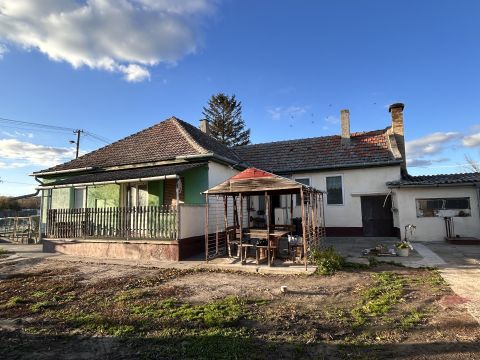 Eladó Ház 6512 Szeremle Szeremle, Hunyadi János utca