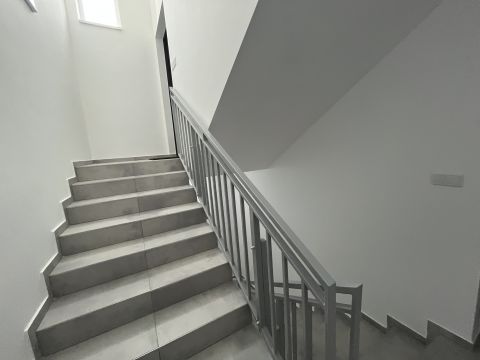 Kiadó Lakás 9700 Szombathely 