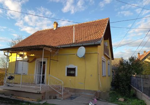 Eladó Ház 5430 Tiszaföldvár , 5430 Tiszaföldvár, Csendes