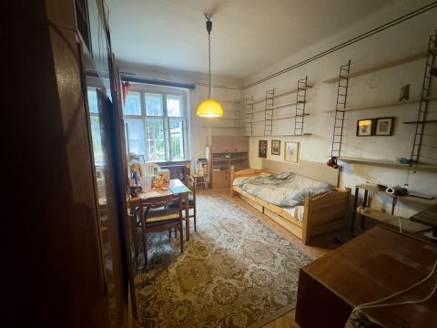 Eladó Lakás 1139 Budapest 13. kerület Felújítandó garzon lakás Angyalföld kedvelt részén