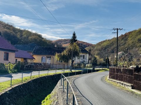 Eladó Ház 3253 Istenmezeje Központhoz közeli PANORÁMÁS, FRISSEN FELÚJÍTOTT családi ház