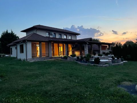 Eladó Ház 2146 Mogyoród 