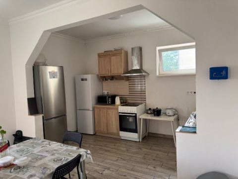 Eladó Irodaépület 2220 Vecsés , Munkásszállónak alkalmas ingatlan Vecsés központjában