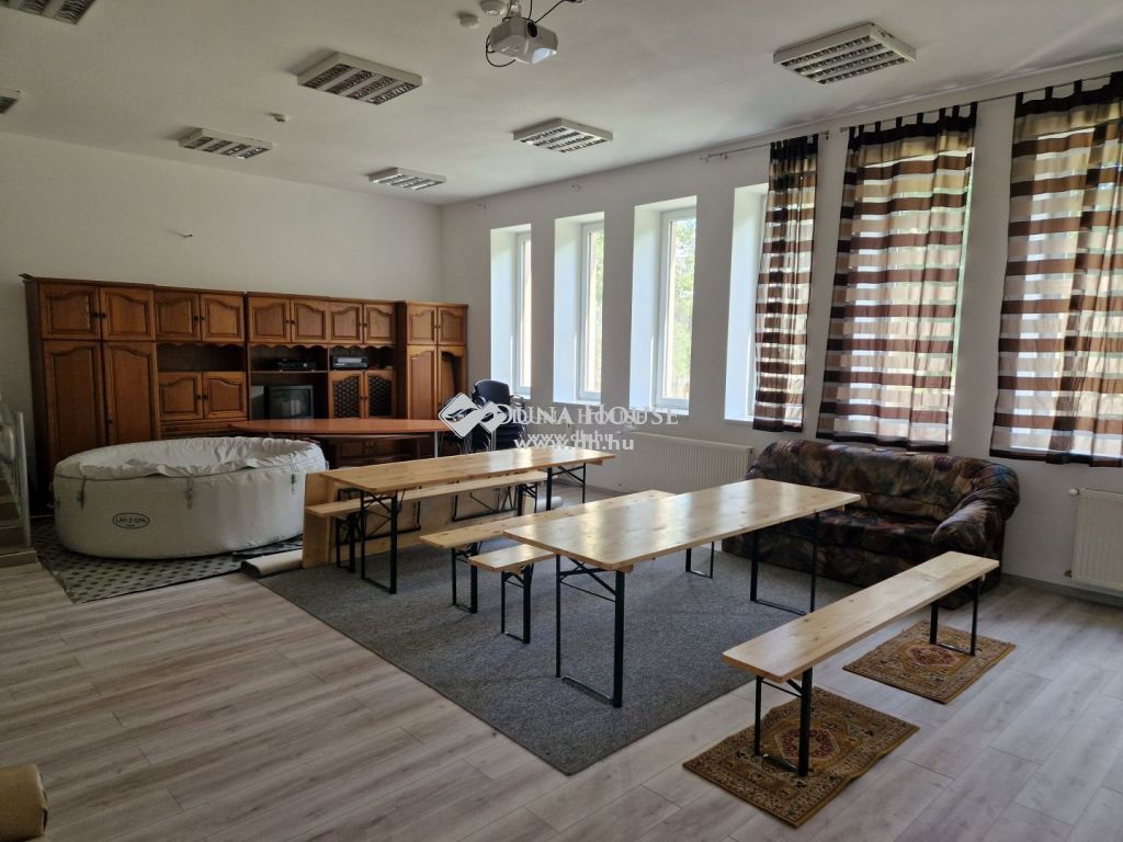 6100 Kiskunfélegyháza — 1/14