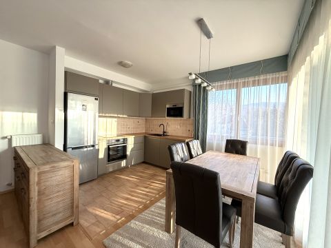 Kiadó Lakás 1021 Budapest 2. kerület , Völgy utcai lakóparkban,színvonalas,panorámás,nagy teraszos