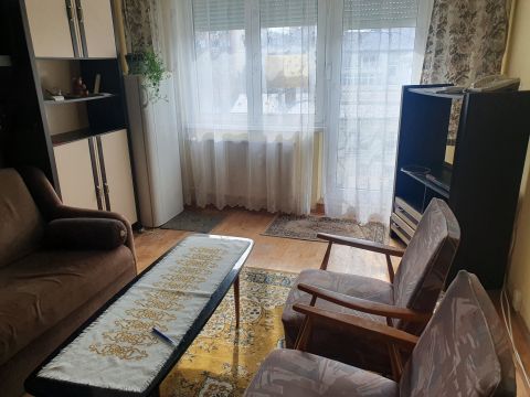 Eladó Lakás 8000 Székesfehérvár 
