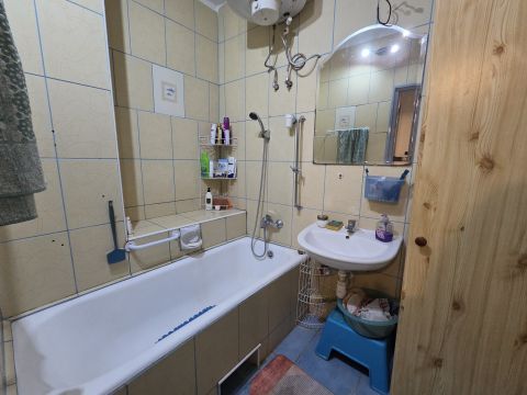 Eladó Lakás 1047 Budapest 4. kerület Deák Ferenc utca