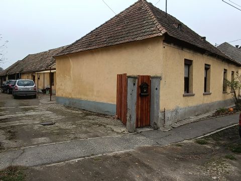 Eladó Ház 8541 Takácsi , Dózsa  utca