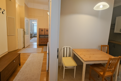 Eladó Lakás 1135 Budapest 13. kerület , Azonnal költözhető, jó állapotú lakás a Petneházy utcánál