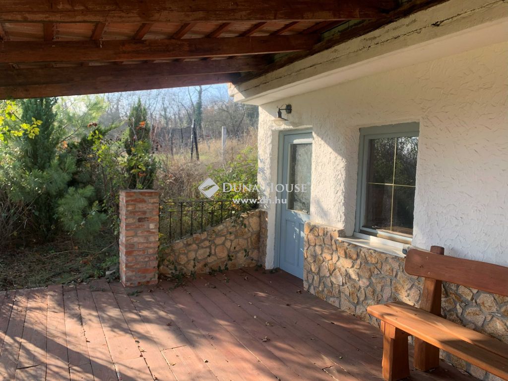 8095 Pákozd , Panorámás hegyoldalon — 1/15