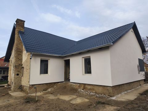 Eladó Ház 7200 Dombóvár , Újdombóvár közepén