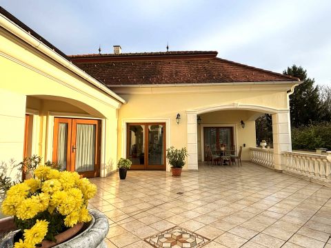 Eladó Ház 9200 Mosonmagyaróvár , Gyári út környéke 