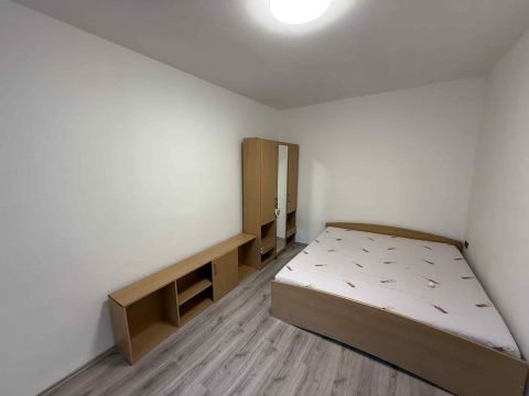 Eladó Lakás 9200 Mosonmagyaróvár , Szent István Király út közelében