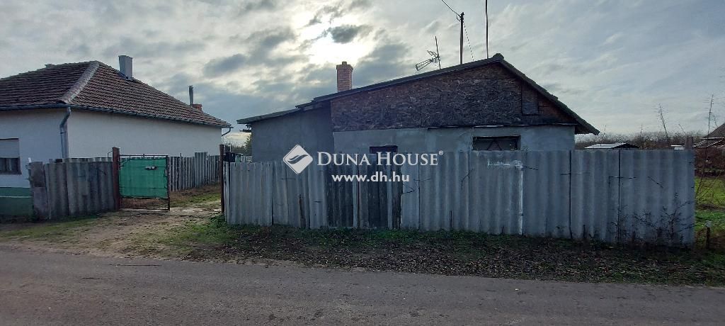 5430 Tiszaföldvár , 5430 Tiszaföldvár, Csendes — 1/19
