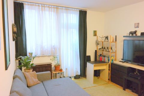 Eladó Lakás 1201 Budapest 20. kerület , Csili mellett felszerelt, azonnal kiadható, francia erkélyes