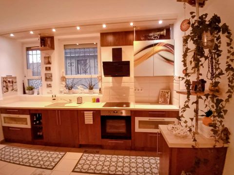 Eladó Lakás 9025 Győr Győr, Bálnt M.u,