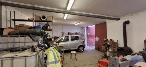 Eladó Ipari 2428 Kisapostag Kisapostagon összeszerelő csarnok/műhely eladó!