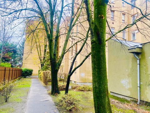 Eladó Lakás 1142 Budapest 14. kerület Zöld környezet, nappali+ 2 háló, erkély, azonnal költözhető!