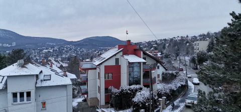 Kiadó Lakás 1025 Budapest 2. kerület , PANORÁMÁS, JÓ ÁLLAPOTÚ, KÉT HÁLÓS, NAPPALIS LAKÁS GARÁZZSAL
