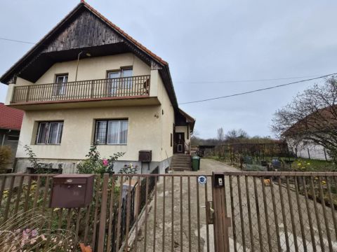 Eladó Ház 2451 Ercsi , 2451 Ercsi, Ercsi