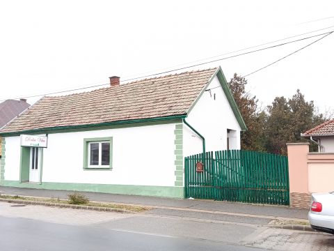 Eladó Ház 4287 Vámospércs , Központ