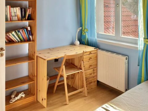 Eladó Ház 1037 Budapest 3. kerület Bp.3.Remetehegyen, körbejárható 2 lakrészes családi ház