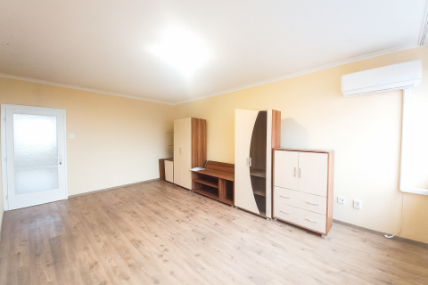 Eladó Lakás 4100 Berettyóújfalu Központjában