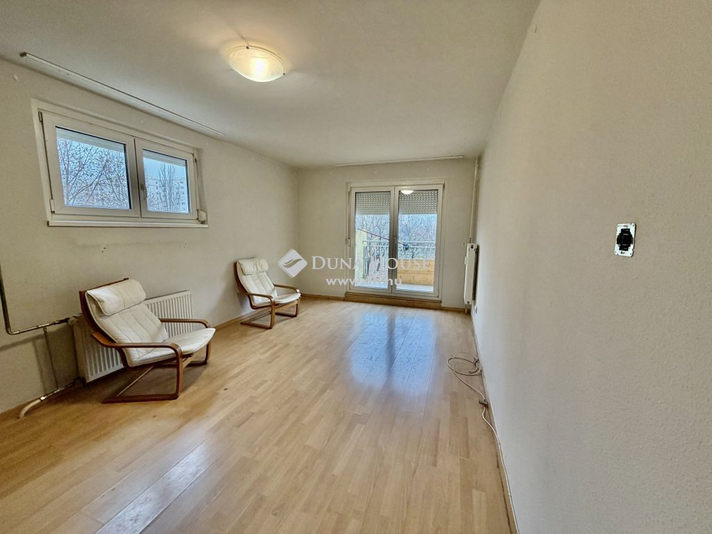 For sale Flat Budapest III. kerület, 