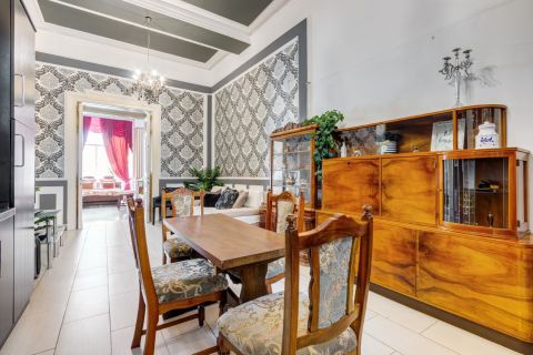 Eladó Lakás 1074 Budapest 7. kerület Eladó a Dohàny utcai Zsinagóga szomszédságában