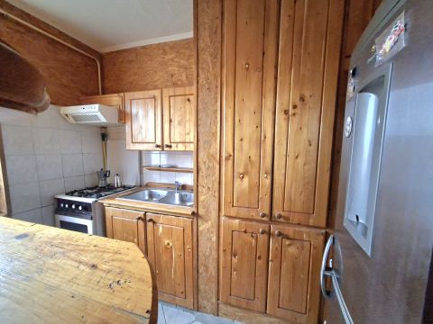 Eladó Lakás 8000 Székesfehérvár Belvárosi, 42 m2-es, 2.emeleti, téglalakás