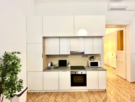 Eladó Lakás 1067 Budapest 6. kerület Eötvös utca